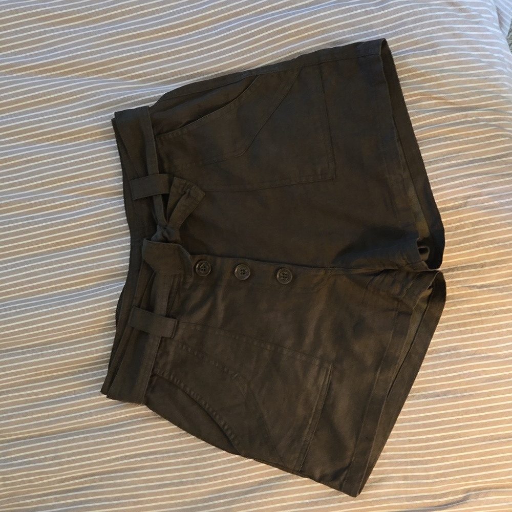 Venus Women's Olive Green Belted Utility Shorts, Size 8